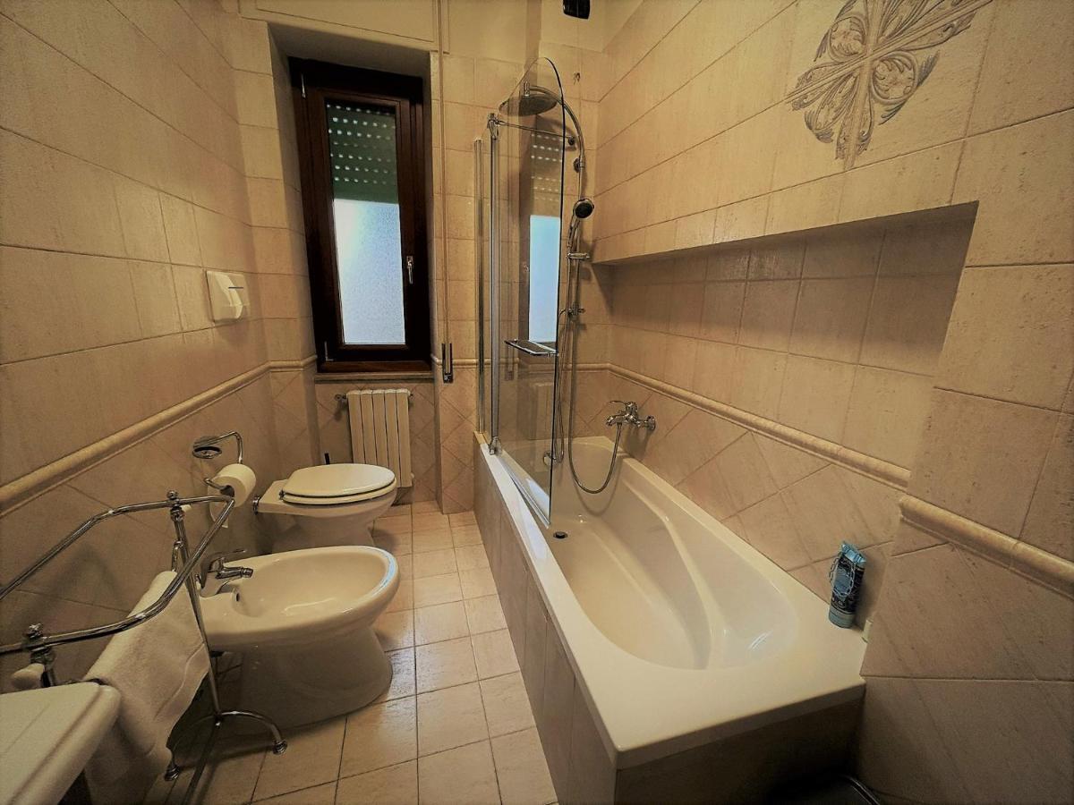 Acquamarina Holiday House Σαλέρνο Εξωτερικό φωτογραφία